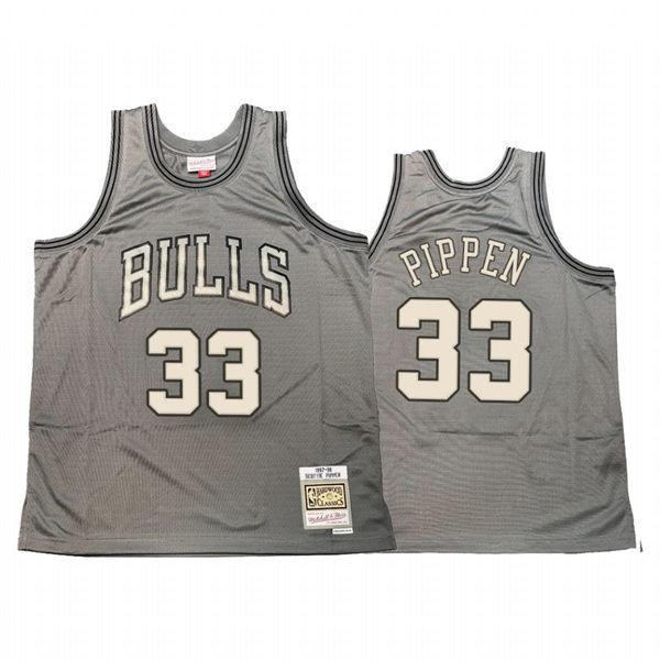  Mens Chicago Bulls #33 Scottie Pippen Mitchell & Ness Gray Hardwood Classics Throwback Jersey 