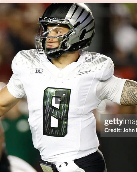  Mens Oregon Ducks #8 Dillon Gabriel 2024 BIG Ten Alternate Game Football Jersey  White 