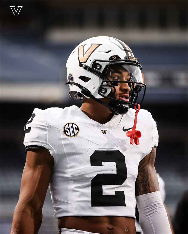  Mens Vanderbilt Commodores #2 Diego Pavia White Black  Football Jersey 