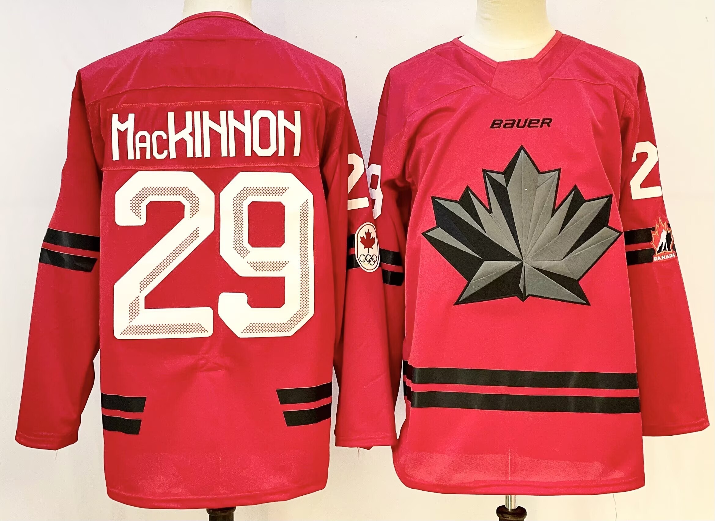 29 MACKinnon red
