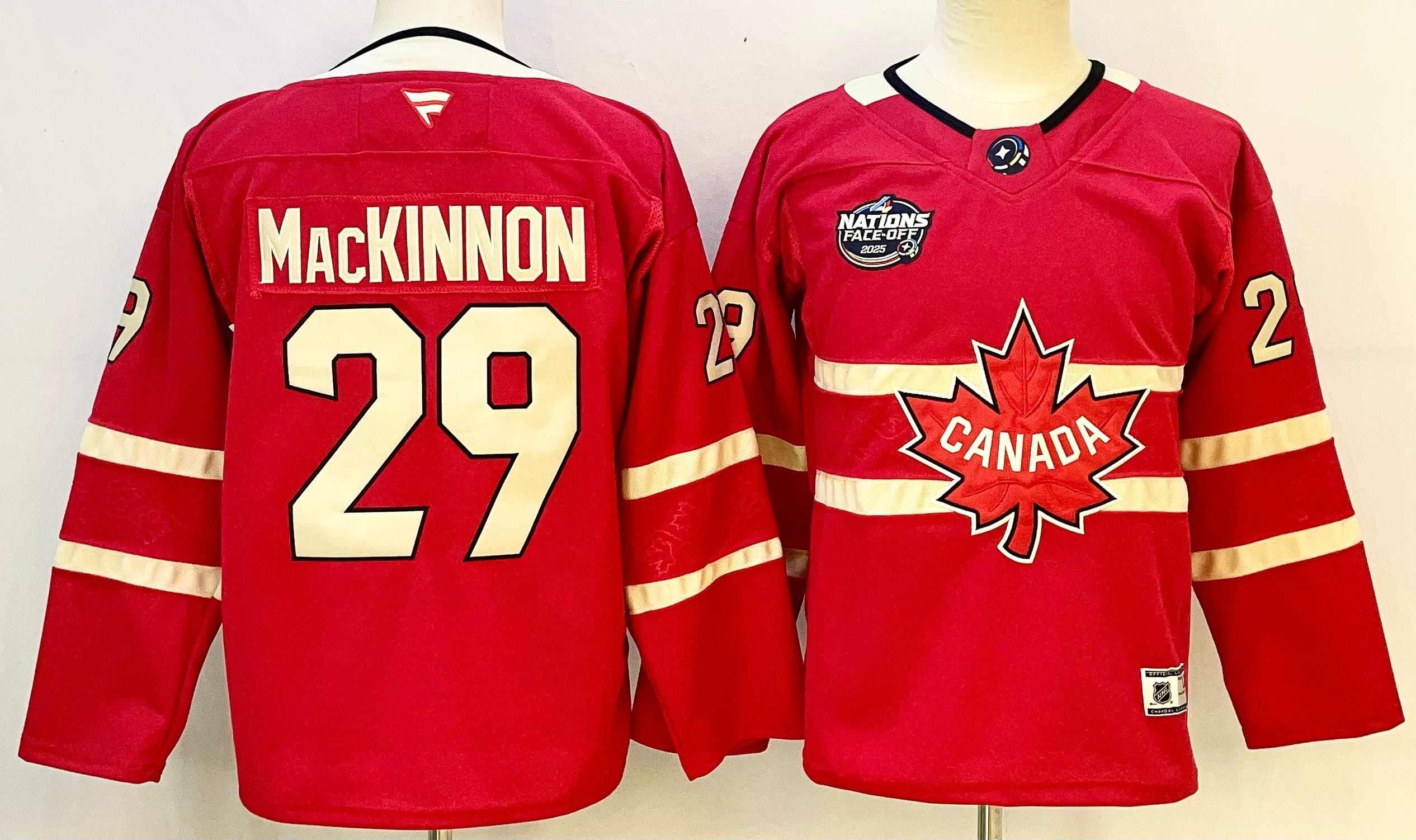 4 Nations Faceoff Champion Canada leaves #29 Nathan MacKinnon