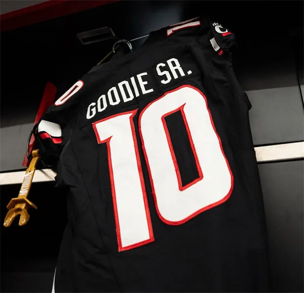 Cincinnati Bearcats #10 Caleb Goodie JR 2025 CLASSIC Black Vapor F.U.S.E.Limited Football Jersey 