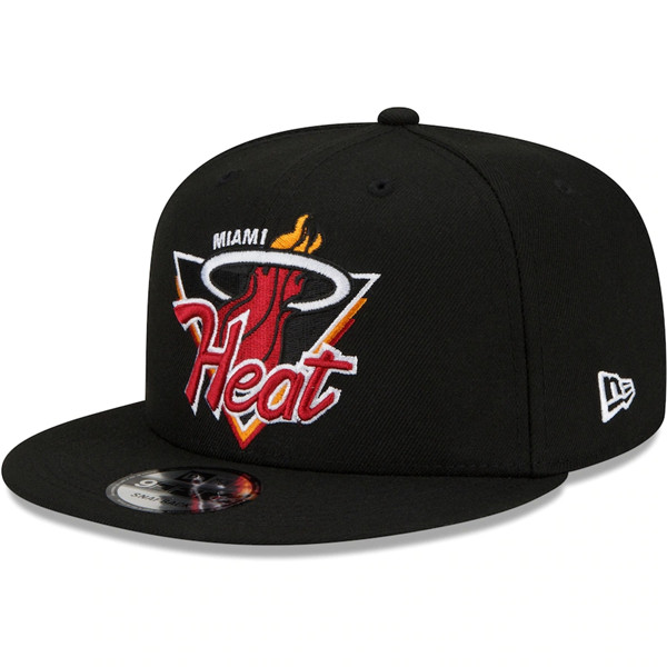 Heat Black Snapback Hat --TX