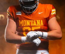 MONTANA GRIZZLIES football jersey  Griz throw it back for Homecoming