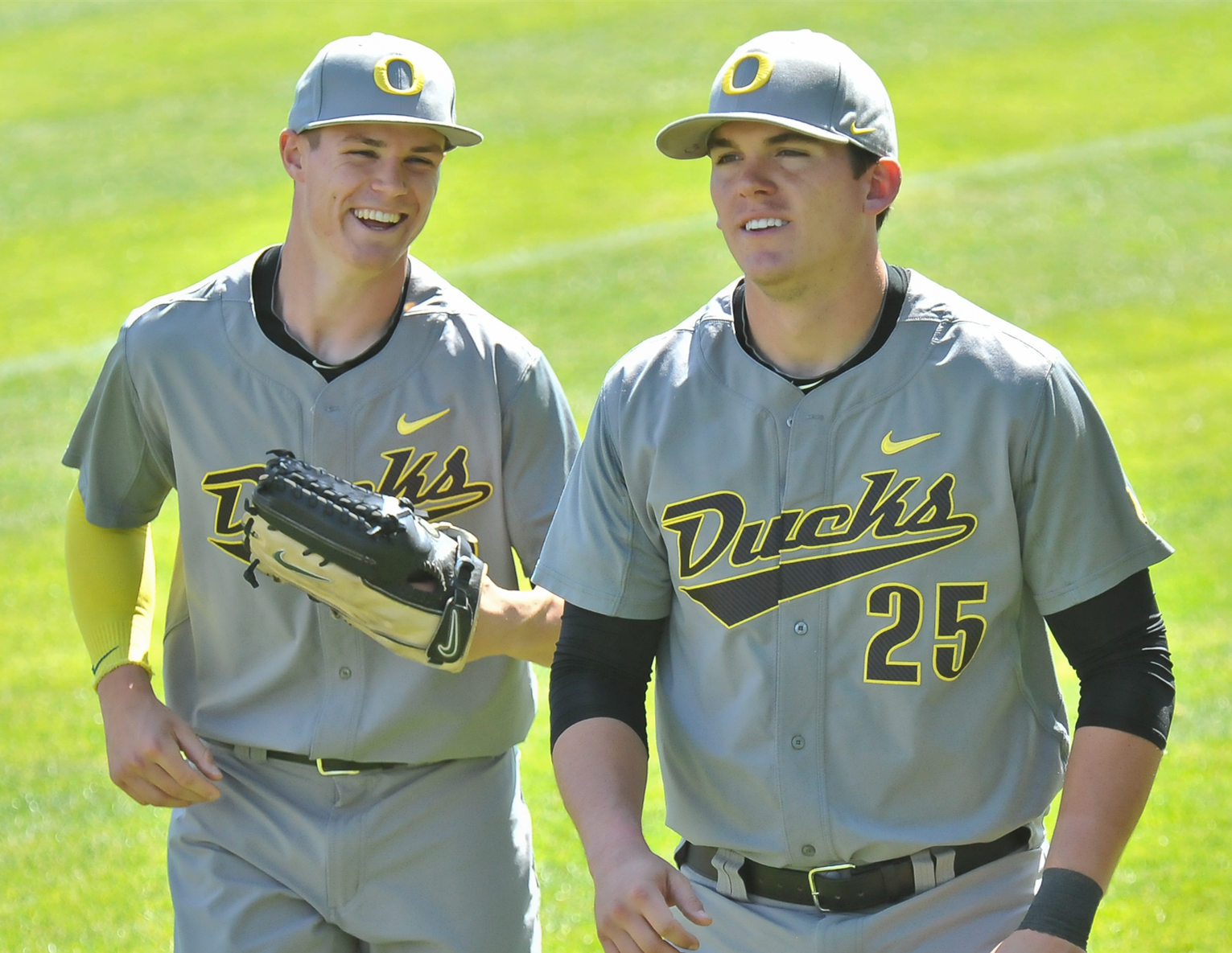 Mens Oregon Ducks Custom Joe Gordon Jimmie Sherfy Ray Smith Zack Thornton David Peterson 2018 Grey Ducks Baseball Jerse